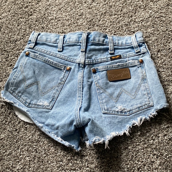 Too small. - Picture 2 of 2